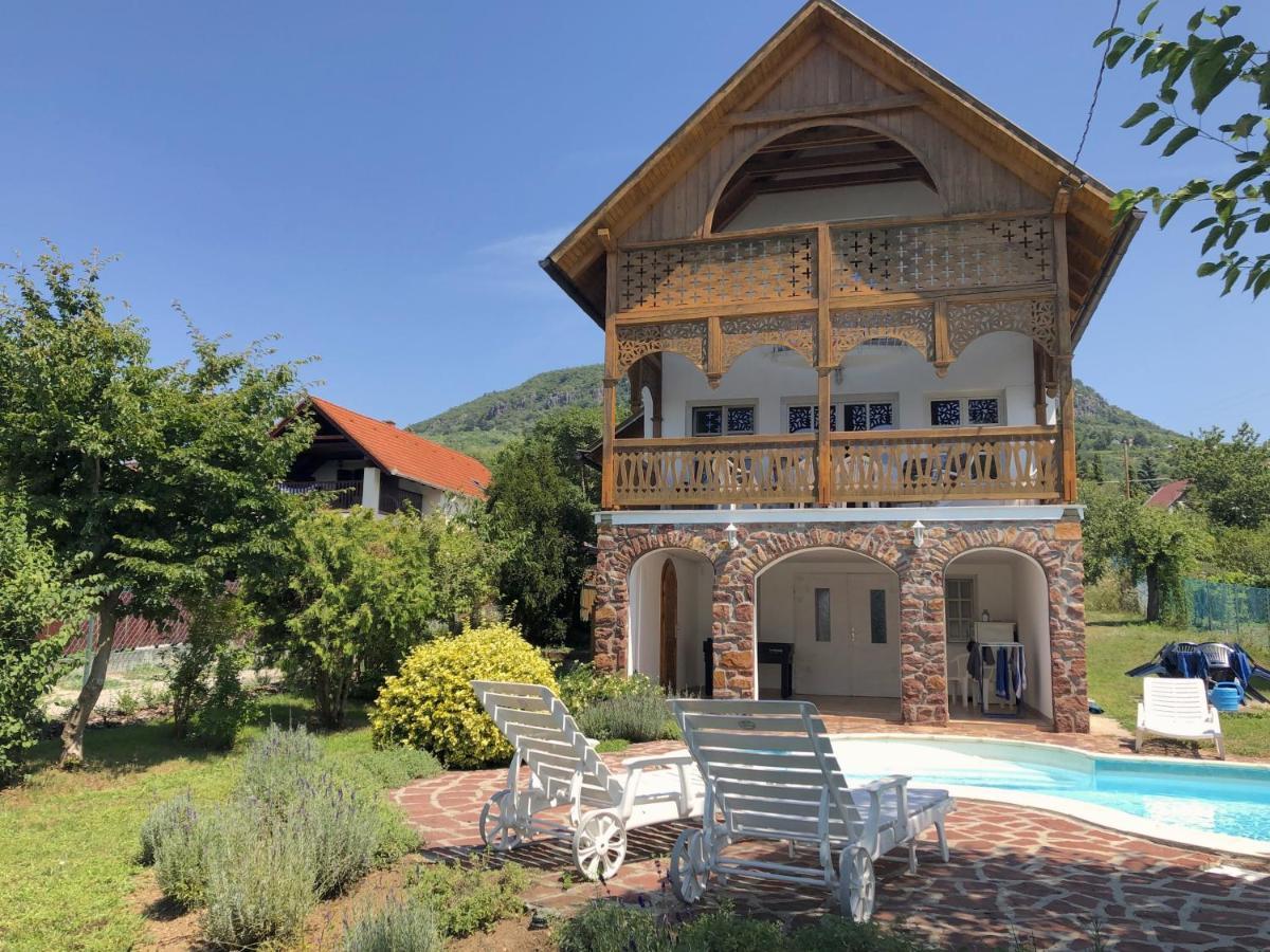 Villa Alpha Badacsonytördemic Exterior foto